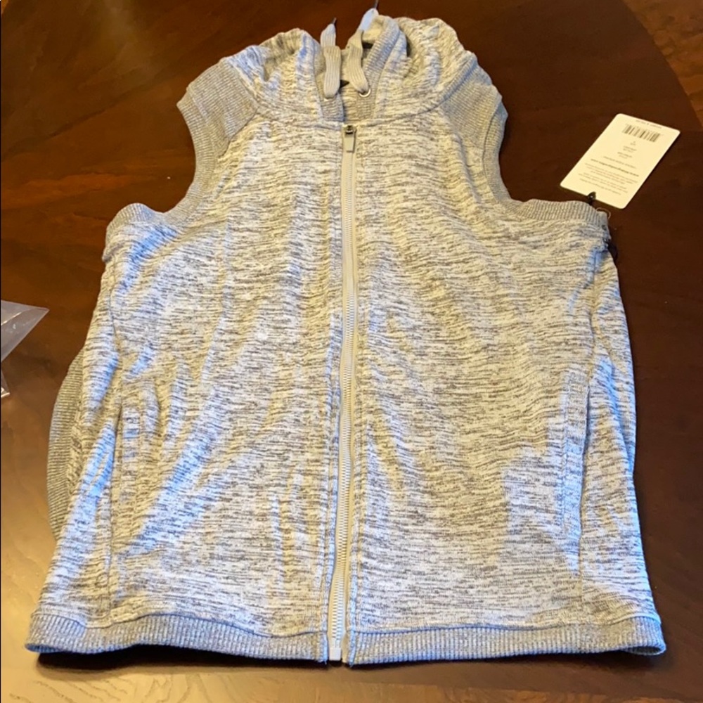 90 Degree By Reflex | Hooded Vest - Picture 5 of 7